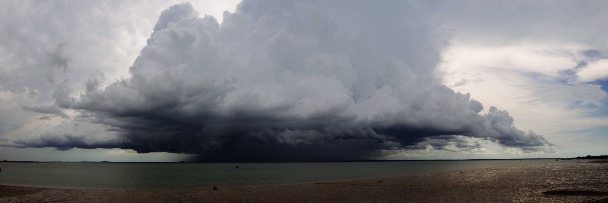 Shelf Cloud over Darwin Harbour